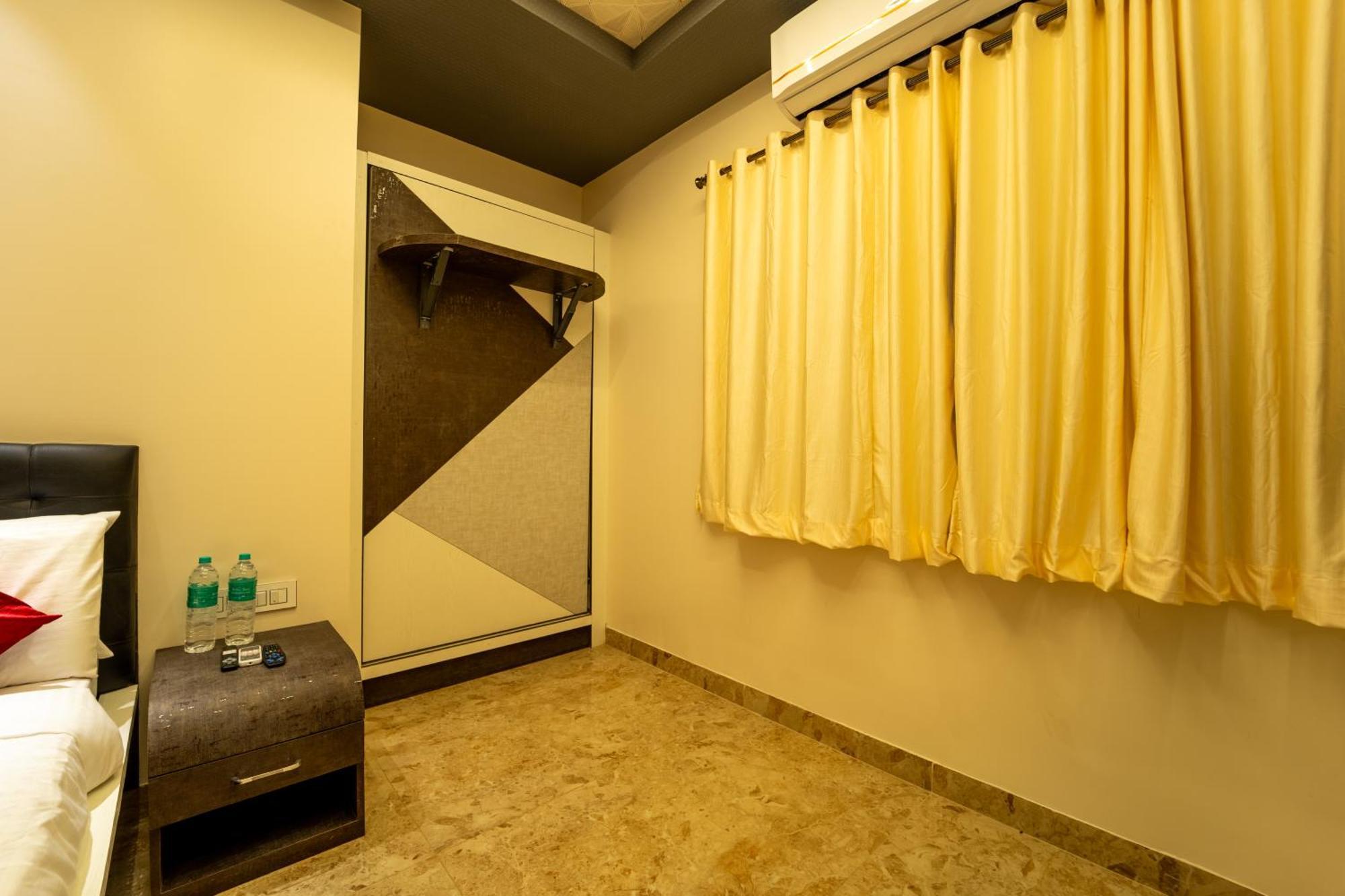 Seasons Suites - Hbr Bangalore Habitación foto