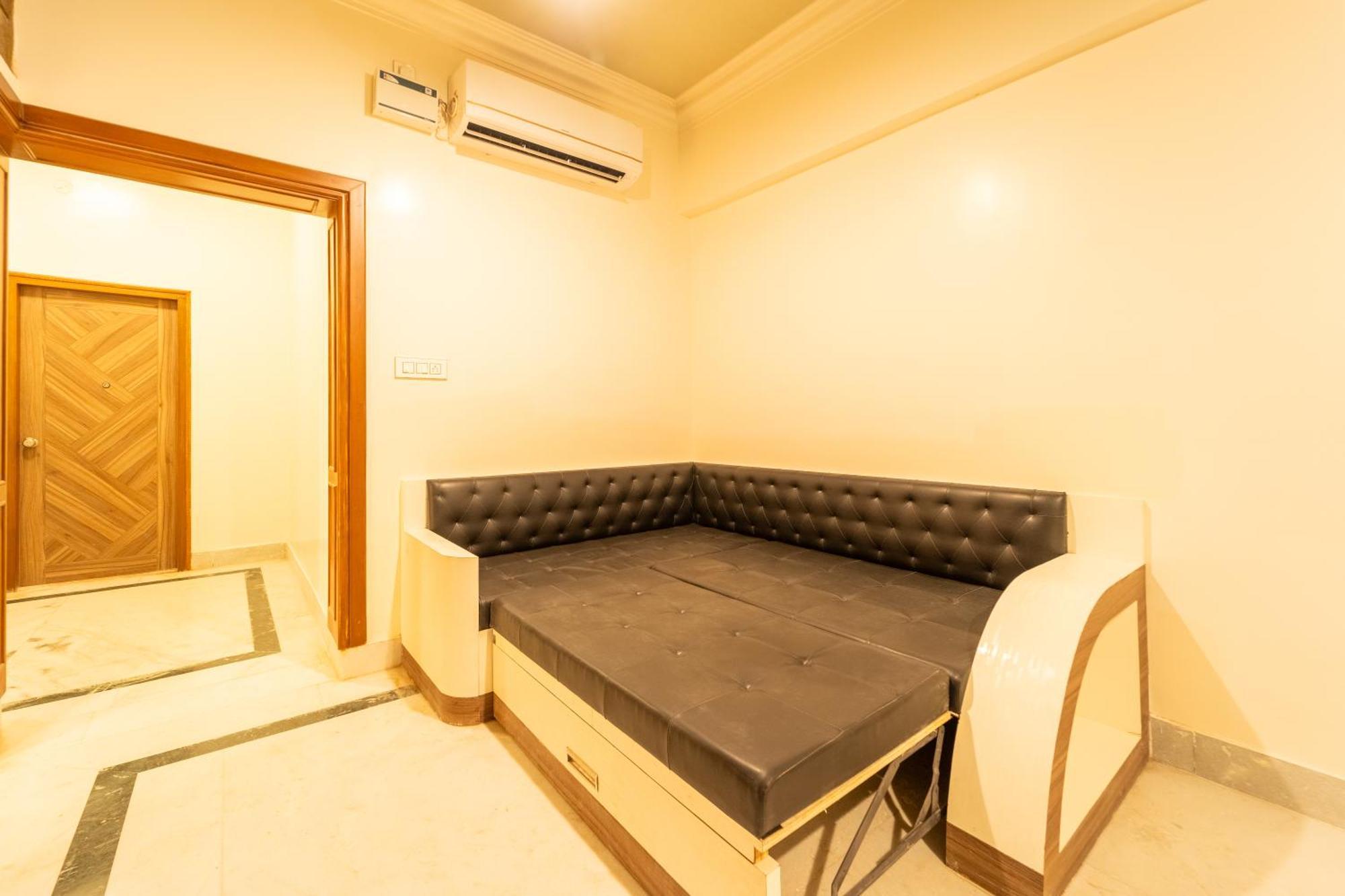 Seasons Suites - Hbr Bangalore Habitación foto