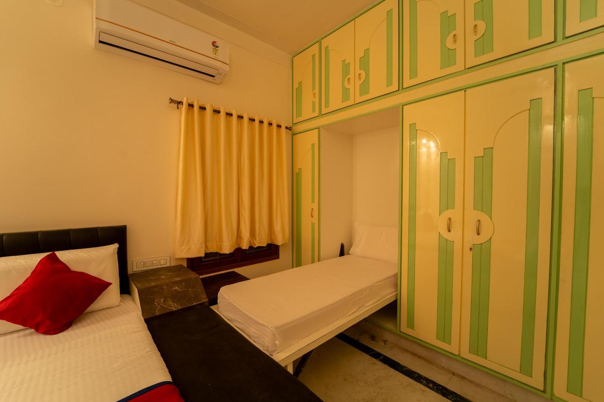 Seasons Suites - Hbr Bangalore Habitación foto